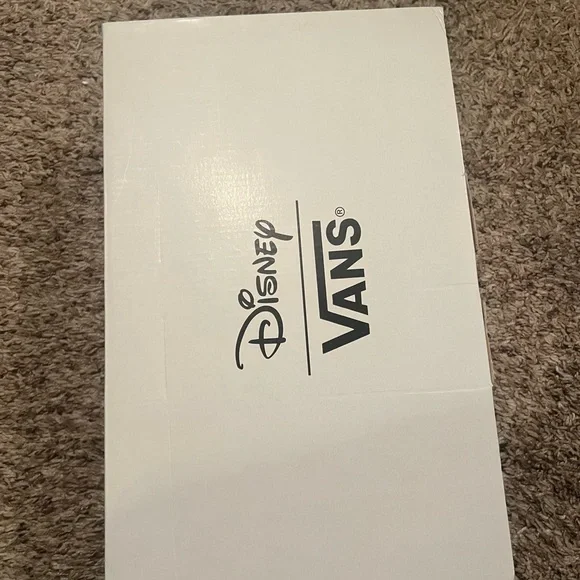 Vans x Disney Mickey Mouse Limited Edition – Size 10 – NEW